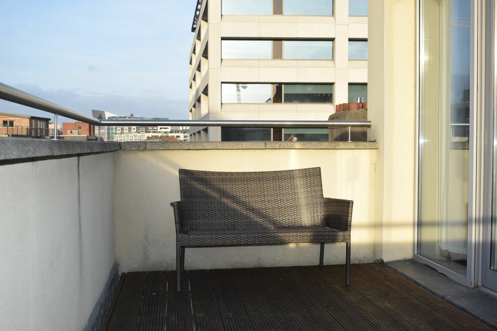 Apartment 1 Bedroom With Balcony In Dublin