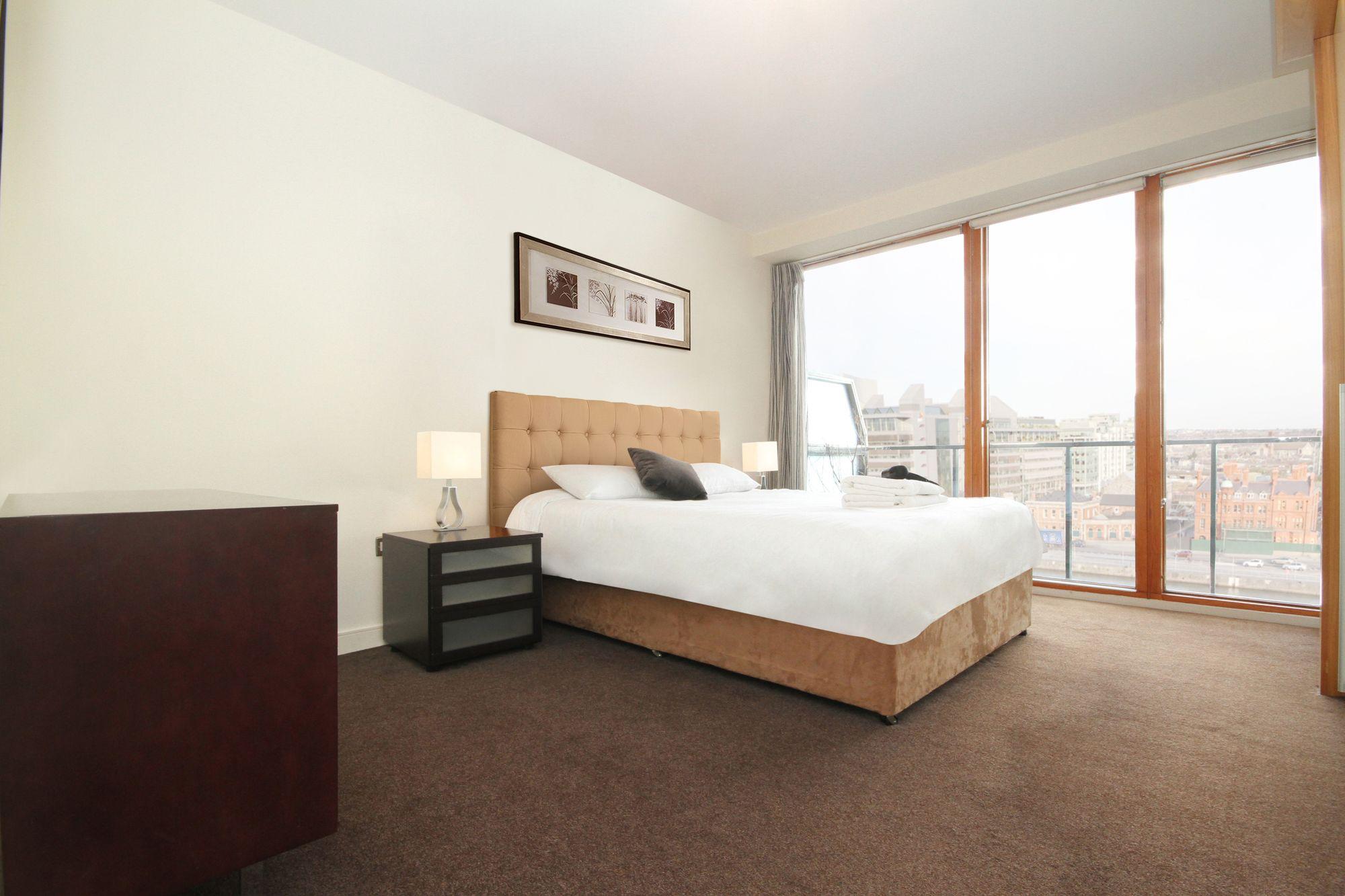 John Rogersons Quay Penthouse Apartment