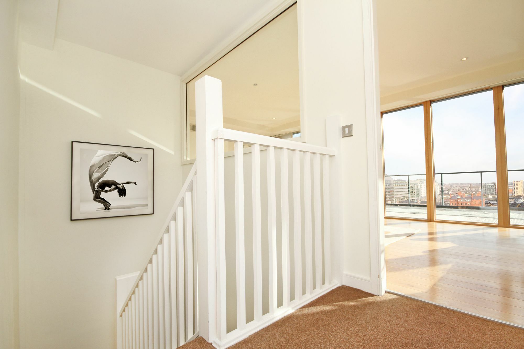 John Rogersons Quay Penthouse Apartment *