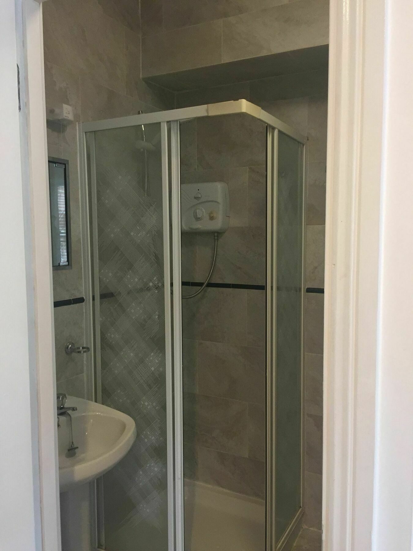 Sherrard Street Apartment