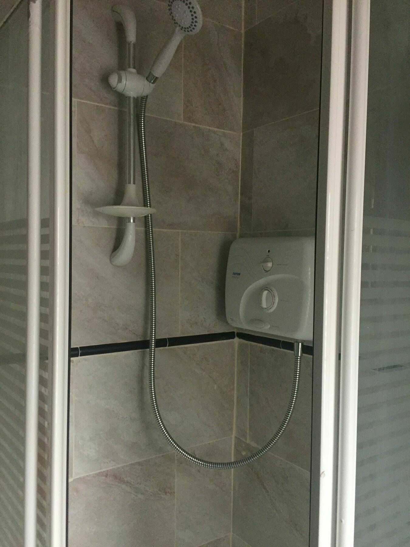 Sherrard Street Apartment *