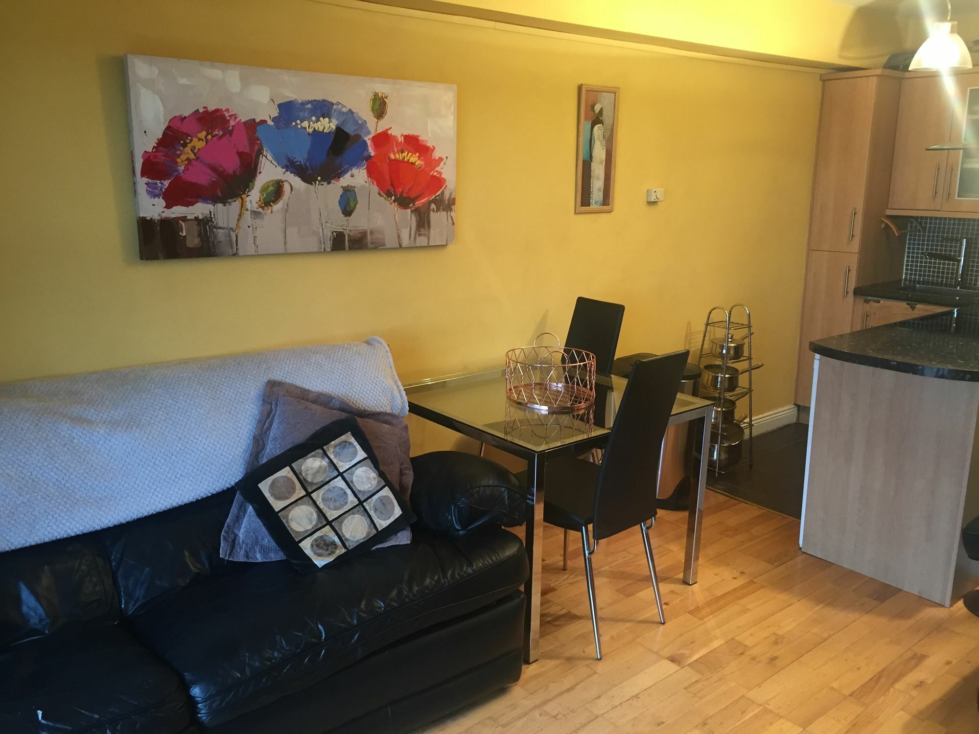 Apartment Gresham Self Catering *