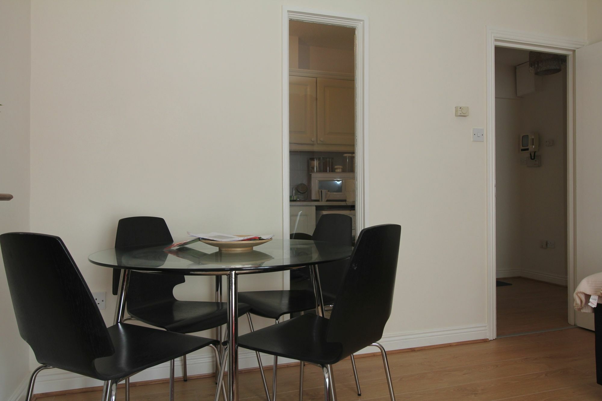 South Centre Apartment *