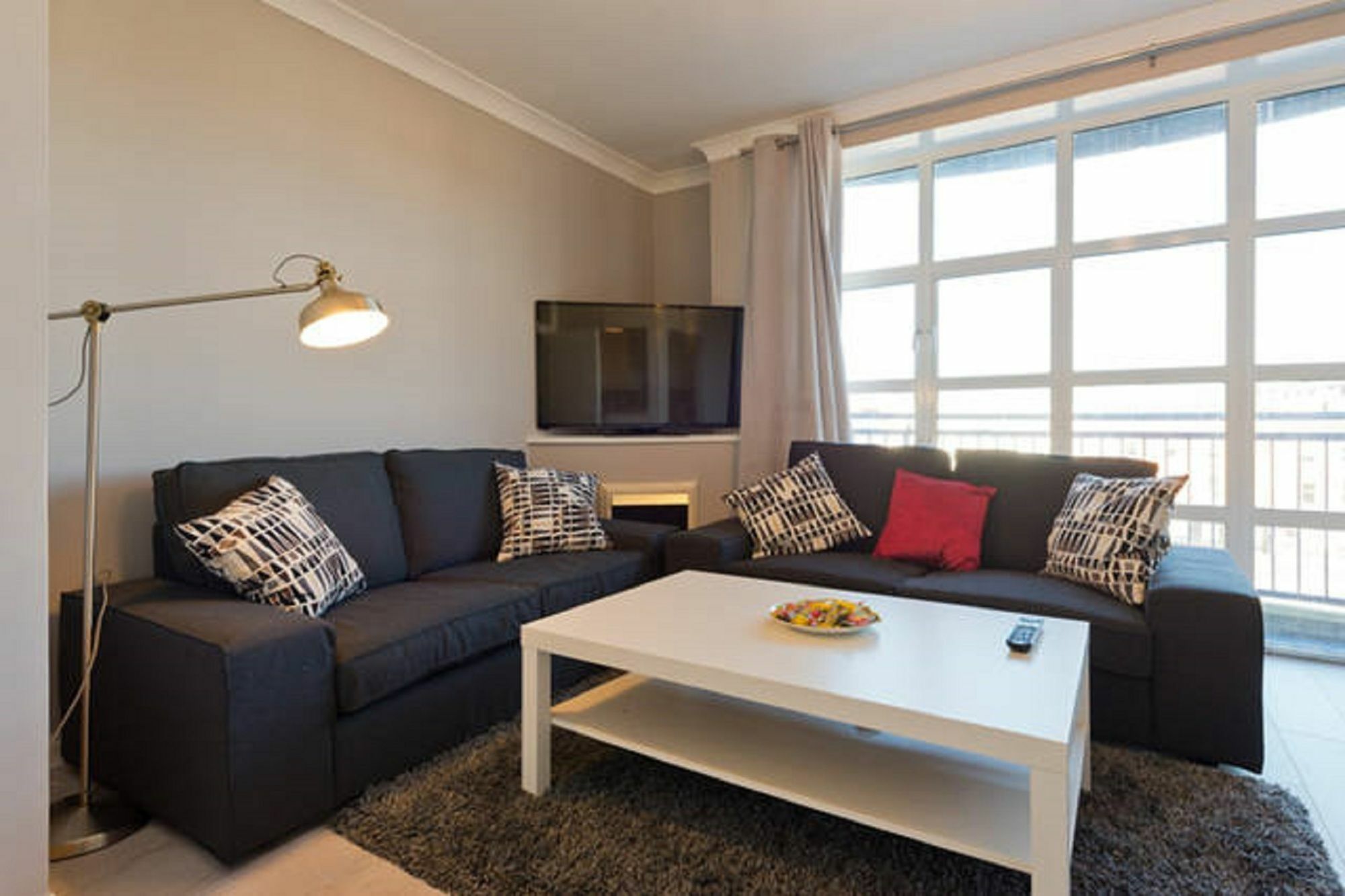 Pier 19 Apartment *