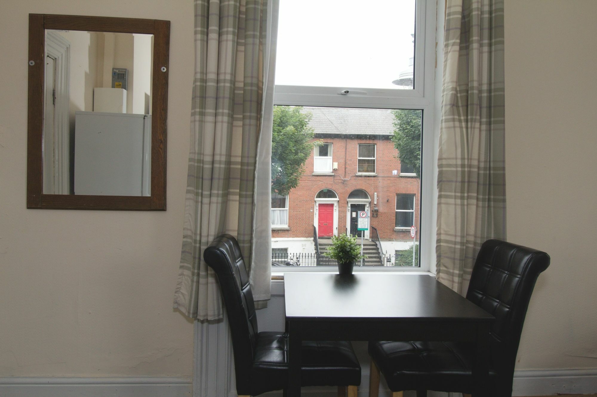 Apartment Belvidere Road *