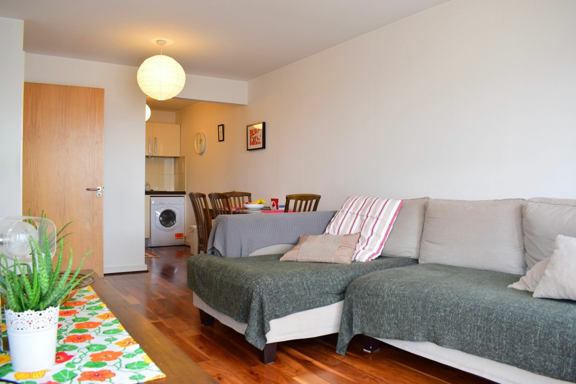 1 Bedroom On River Laffey *
