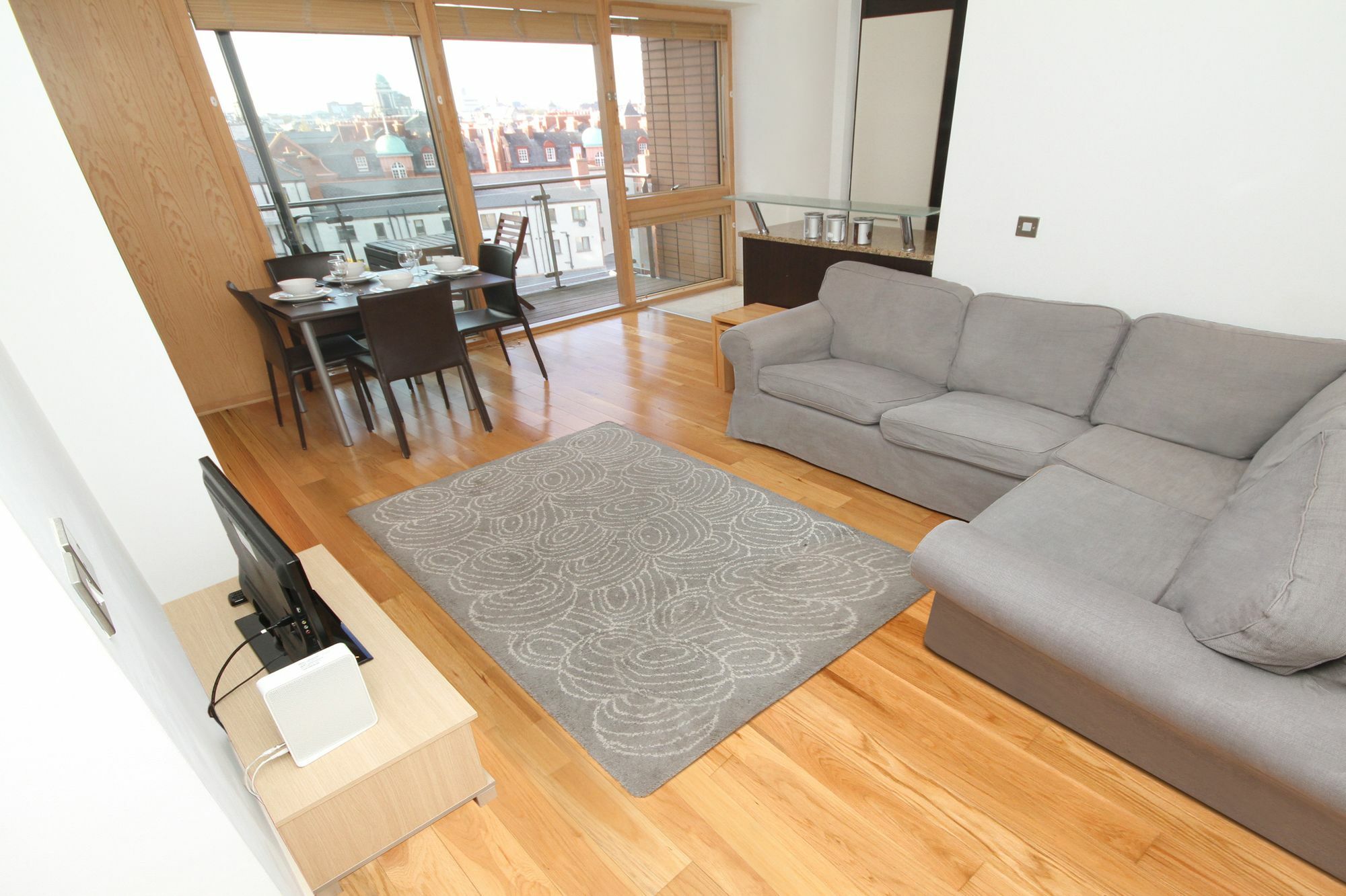 Georges Street Luxury Apartment