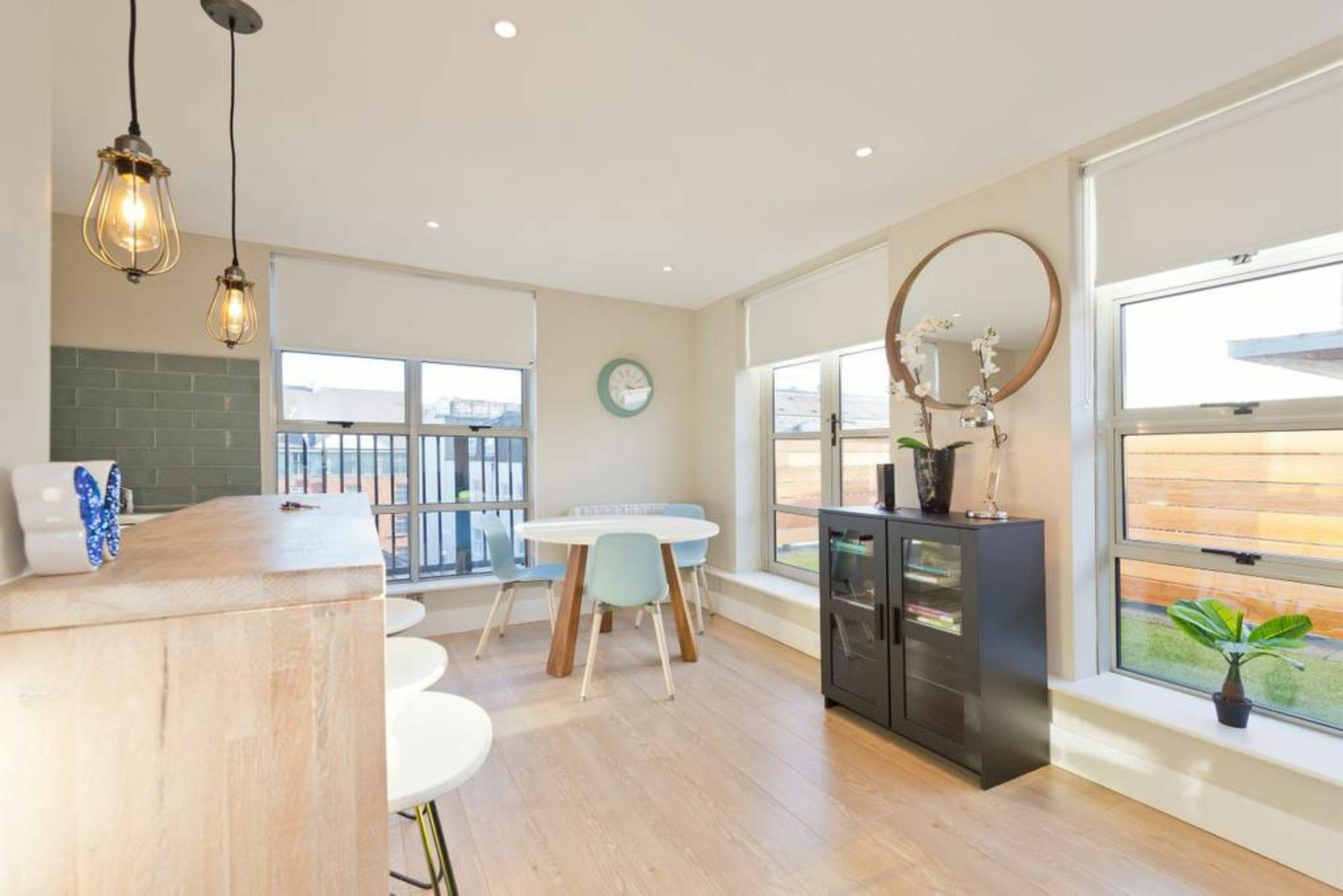 2 Bedroom Rooftop In Temple Bar Sleeps 6 Dublin