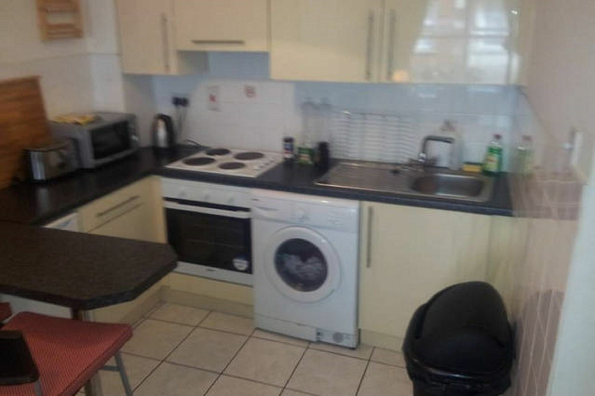 Earl Street Apartment