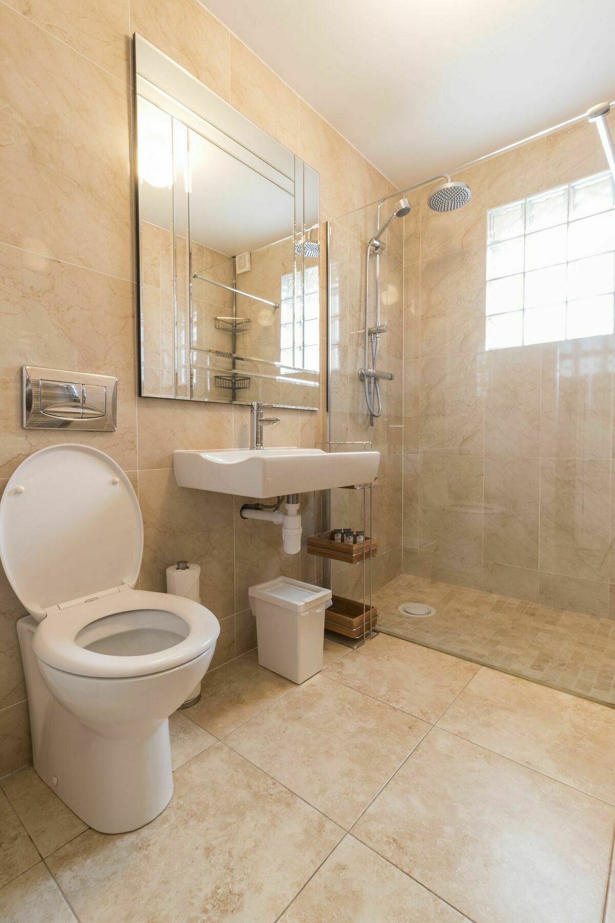 Aparthotel Broc House 4*