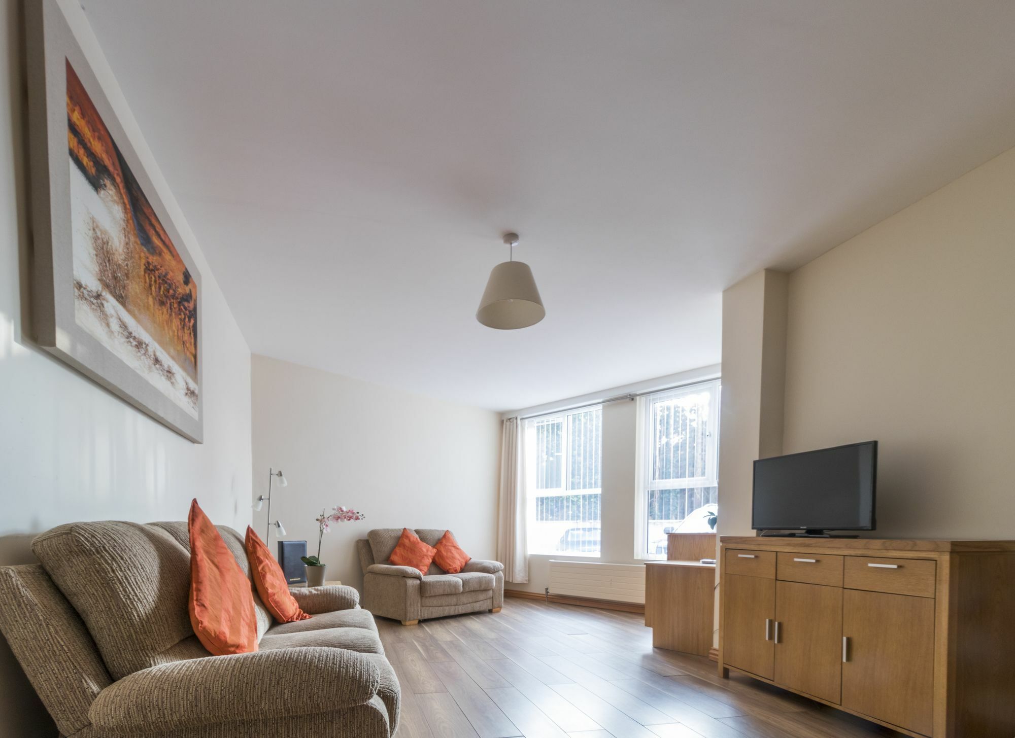 Broc House Aparthotel