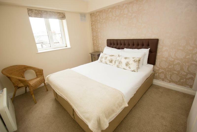 Drury Court Hotel 3*