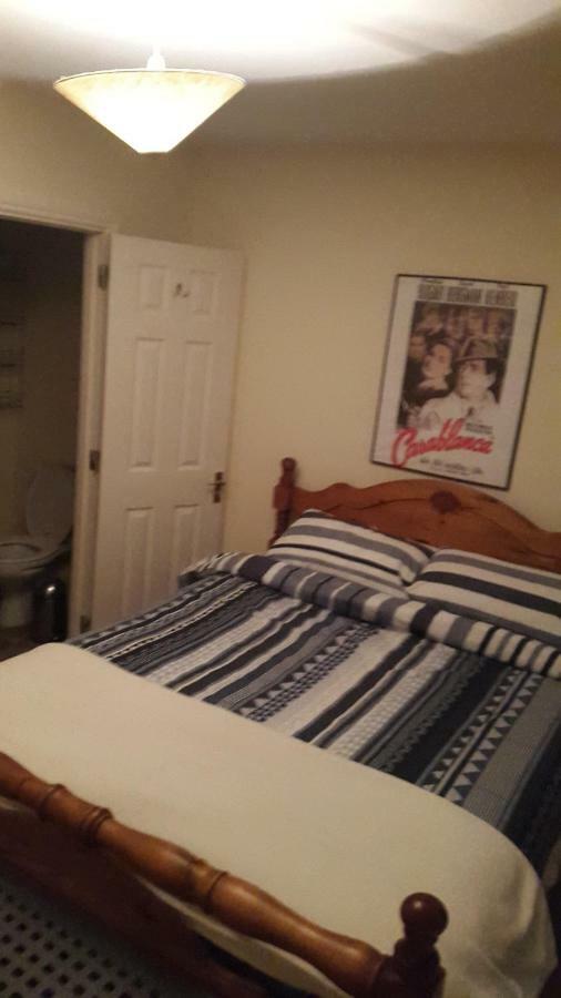 Parkgate Apartment *