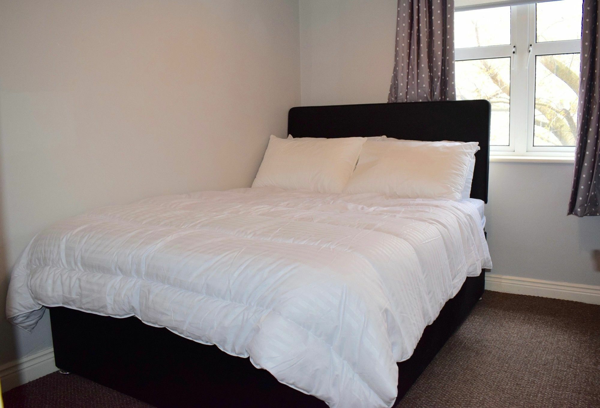 Two Bedroom In * Dublin