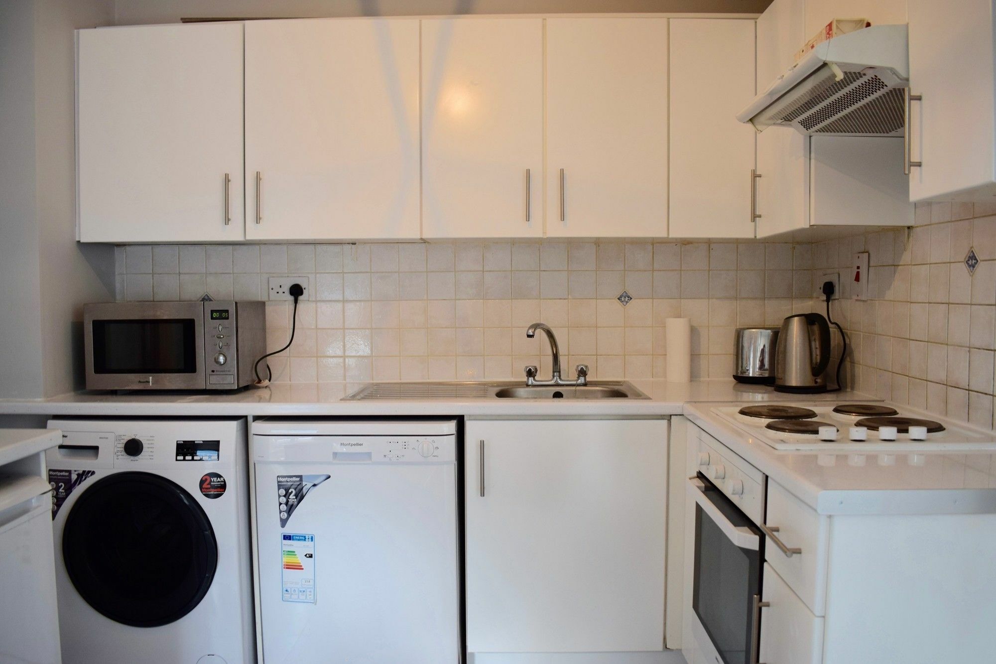 Two Bedroom In Apartment *