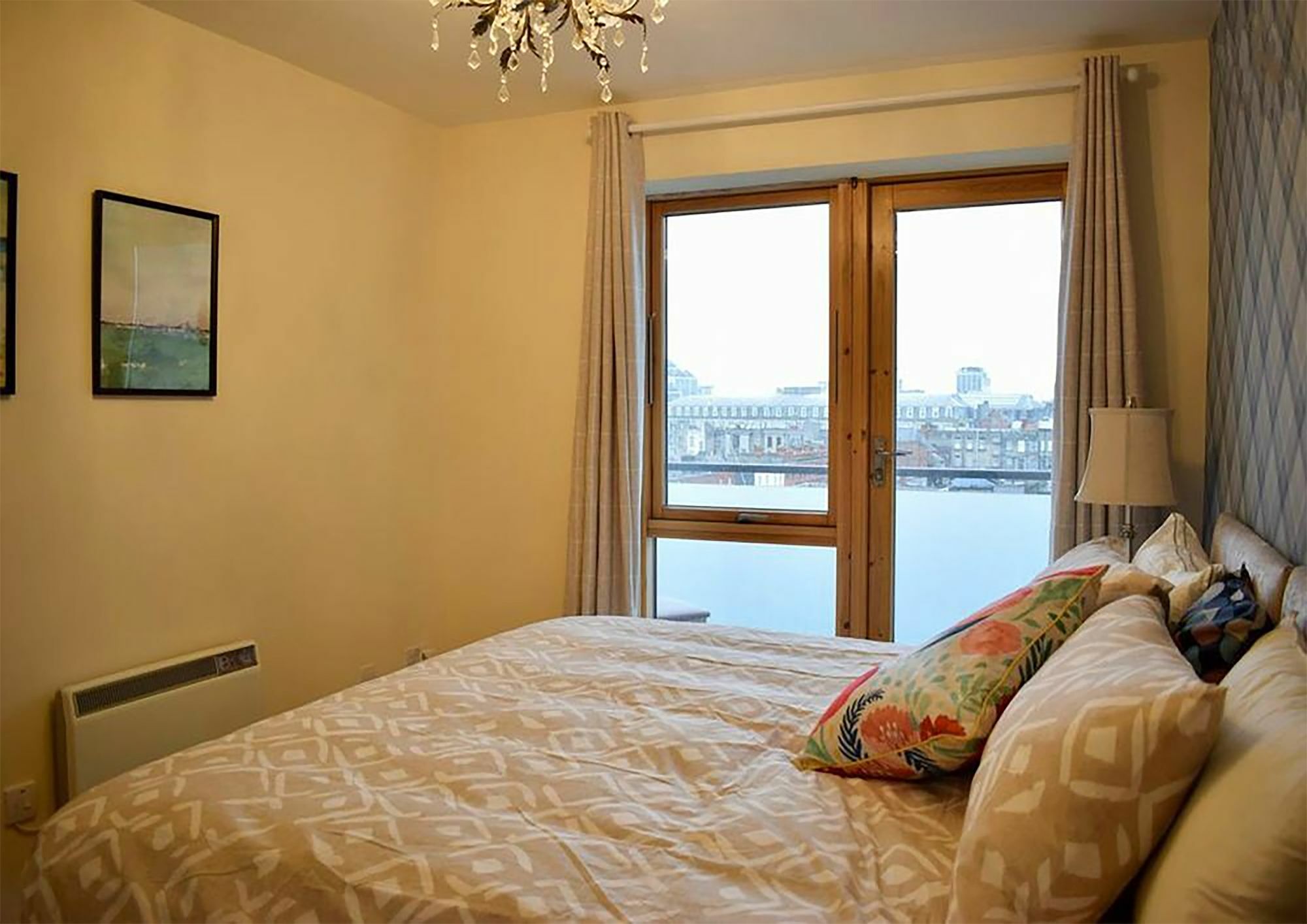 Greeg Court Apartment