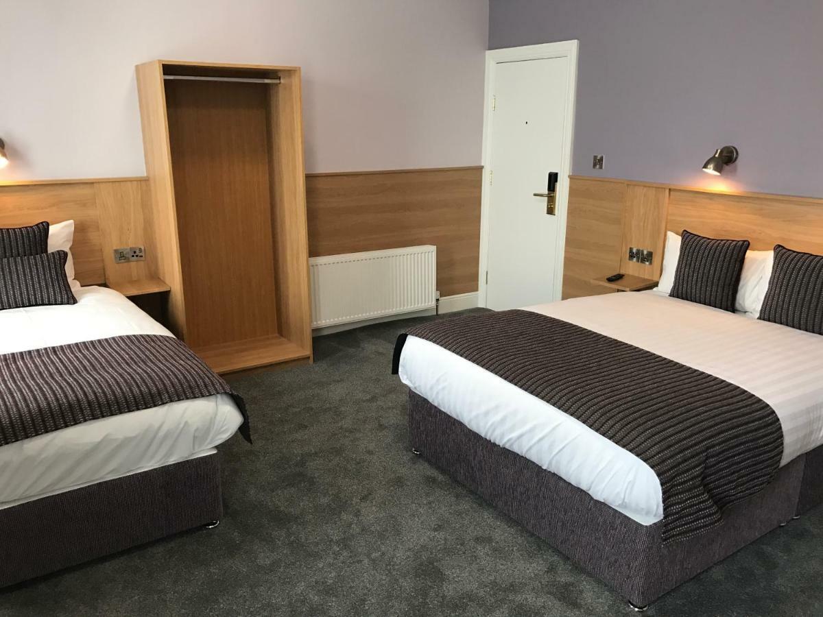 Kennedys Drumcondra 3*