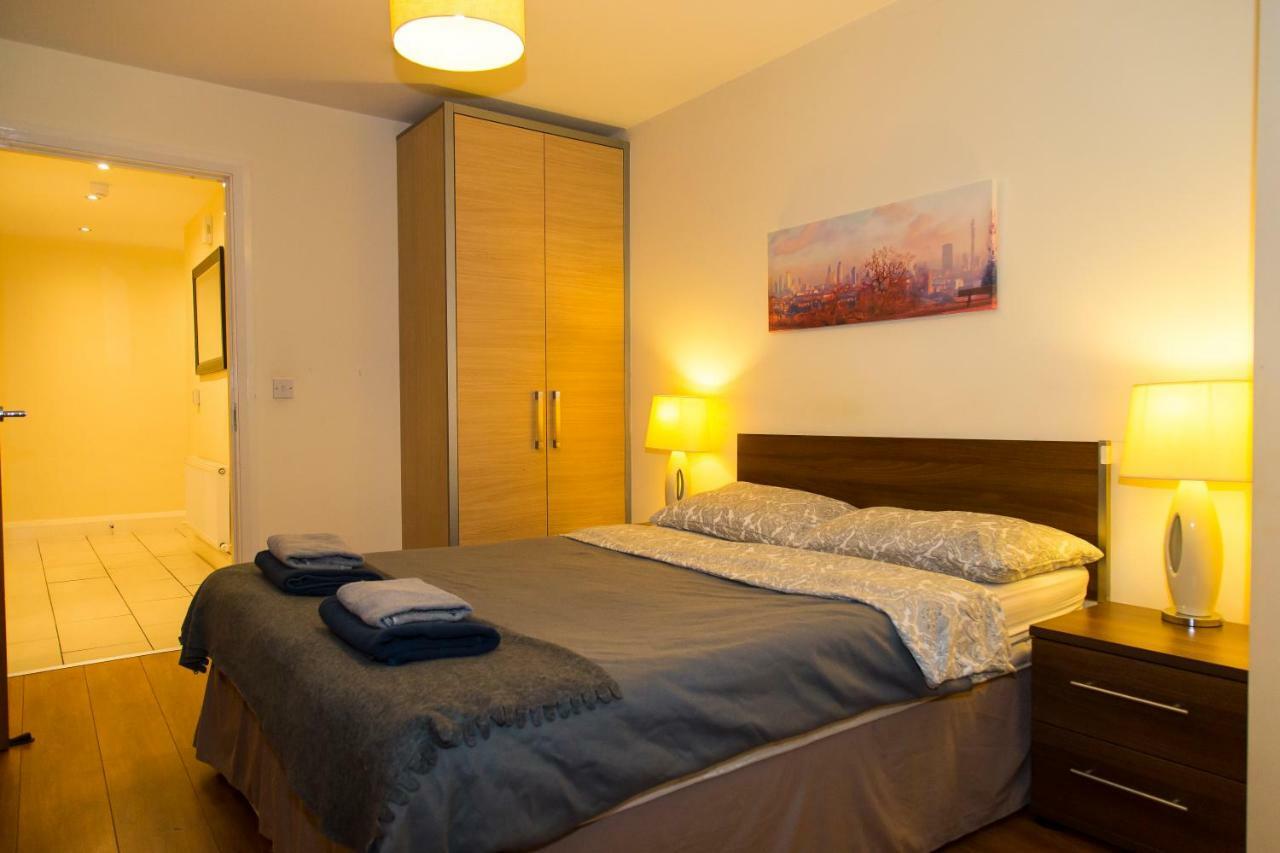 Spacous Dublin Escape 3Br Ensuited Free Parking Apartment