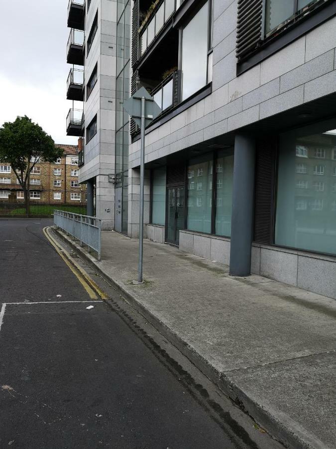 Mellowes Quay Apt *