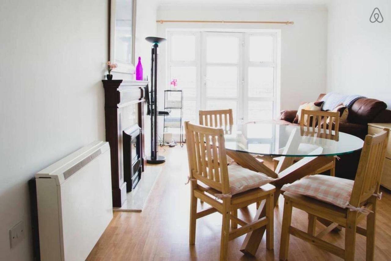 The Waterside Apartment