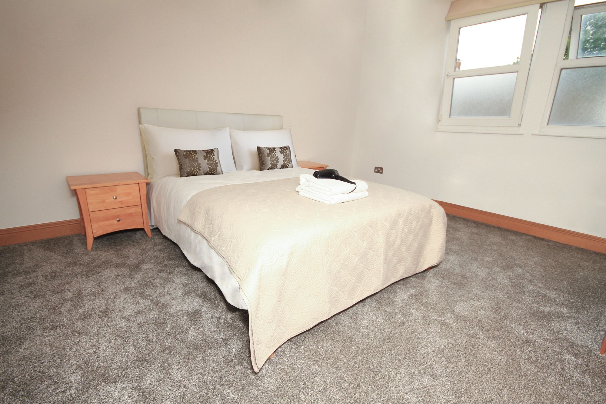 Pearse Street Townhouse Apartment