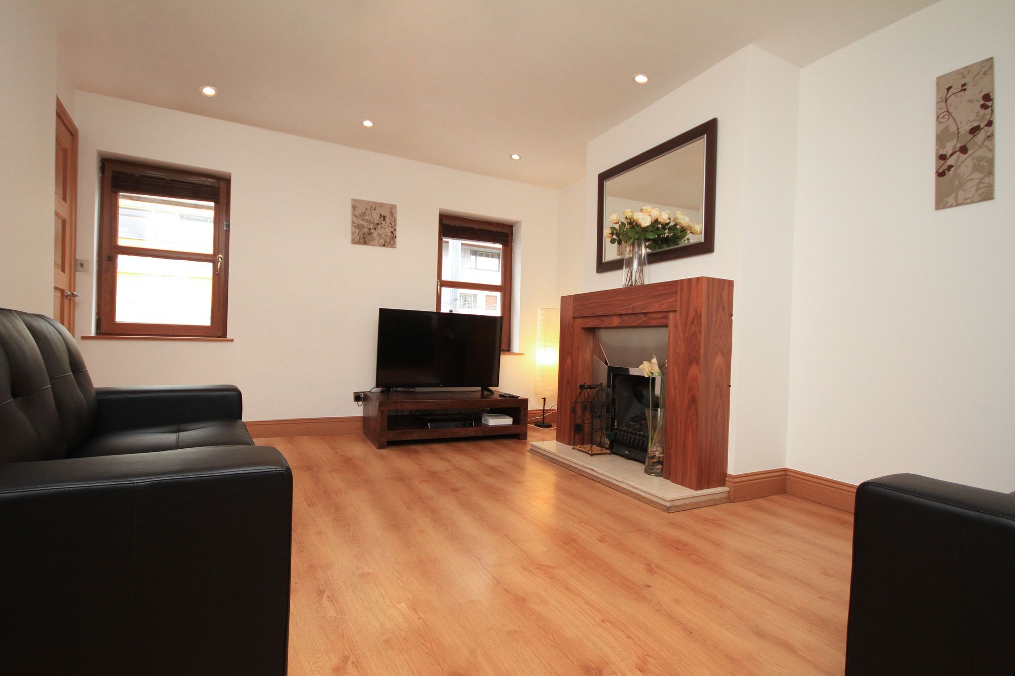 Pearse Street Townhouse *