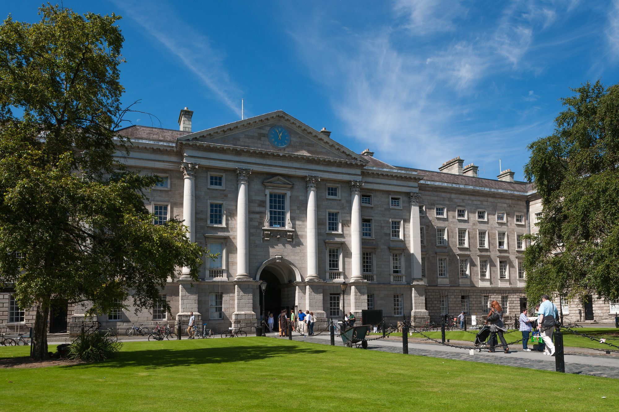 Pearse Street Townhouse Apartment Dublin