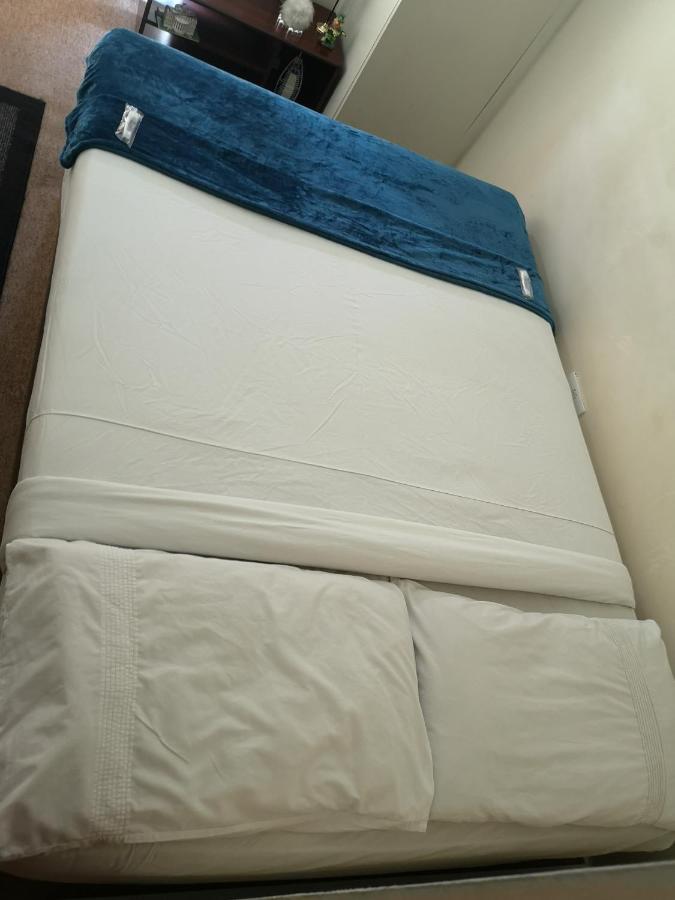 Homestay Mellowes Quay Apt