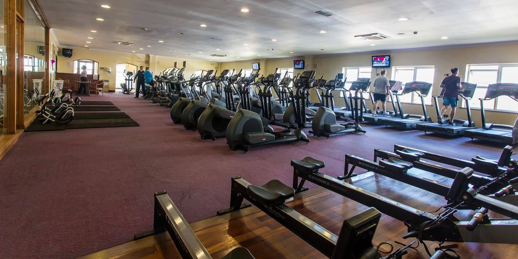Sheldon Park And Leisure Club 3* Dublin