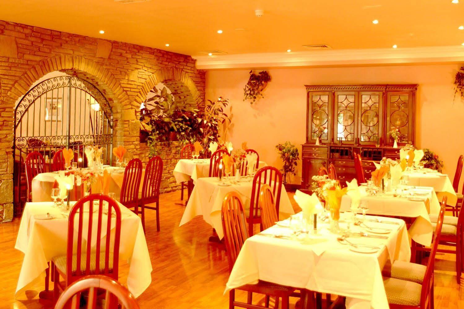Hotel Sheldon Park And Leisure Club 3*