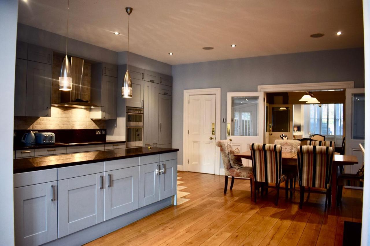 Refurbished Traditional Townhouse Vakantiehuis