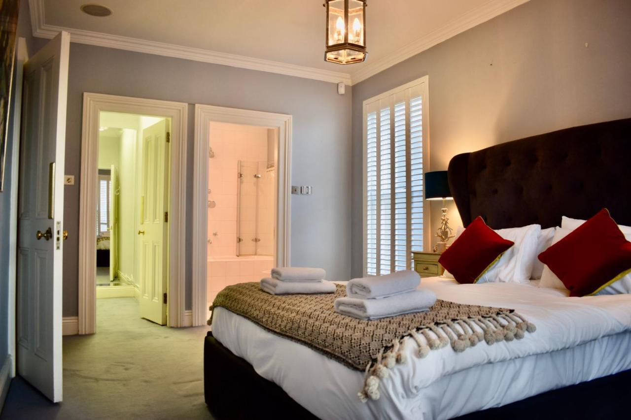 Refurbished Traditional Townhouse Vakantiehuis *