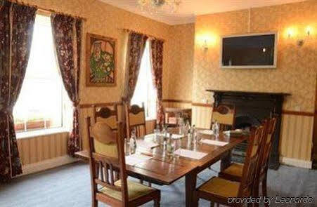 Hotel Uppercross House 3*