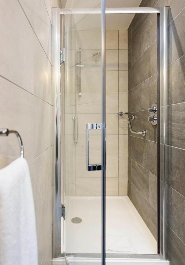 Hotel Maldron Pearse Street 4*
