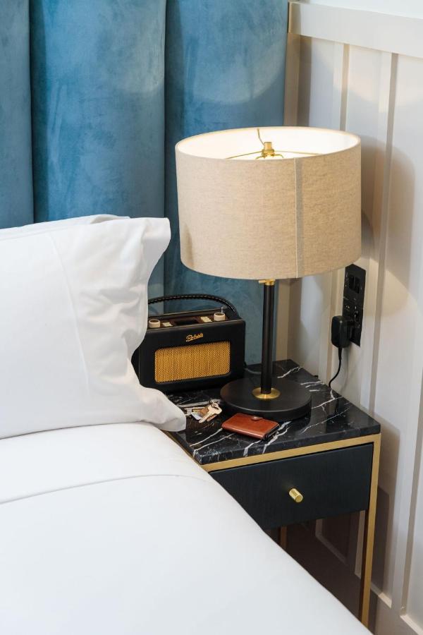 Hotel The Clarence 4*