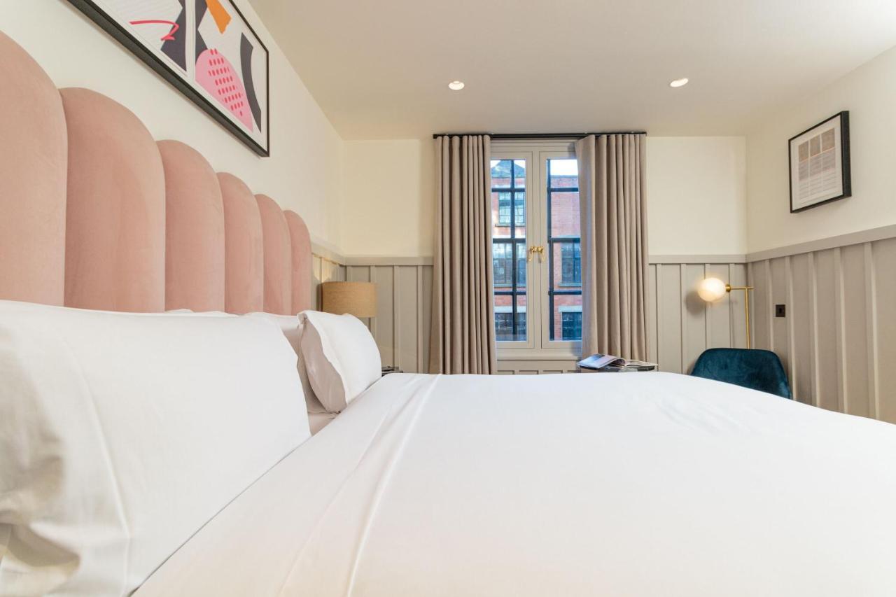 The Clarence 4*