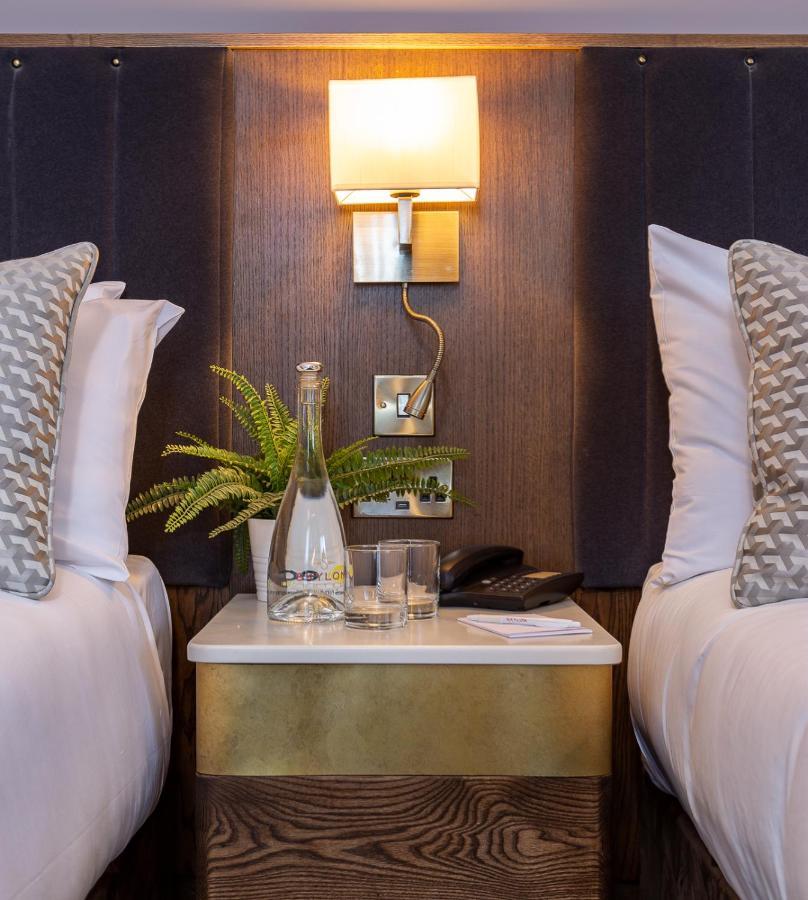 Hotel Skylon 4*