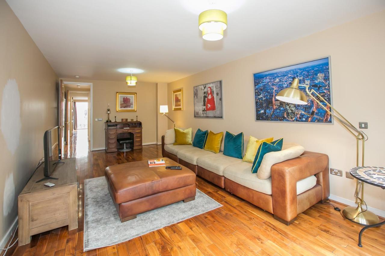 Grand Canal Square Apartment *