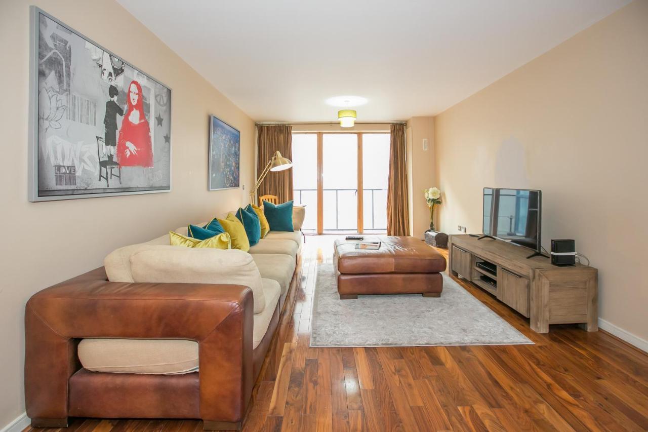 Grand Canal Square Apartment Dublin