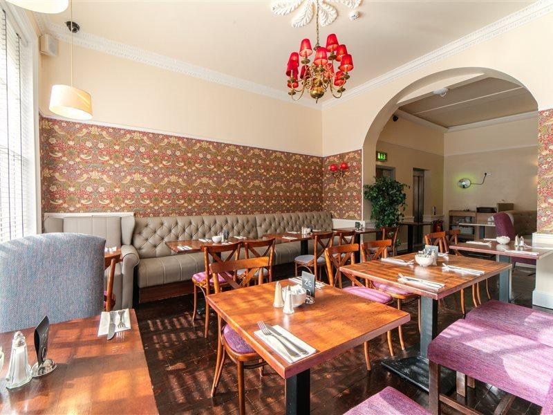 Castle Hotel