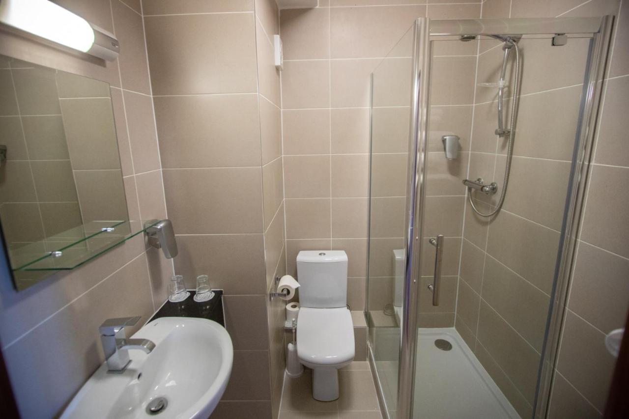 West County Hotel 3*