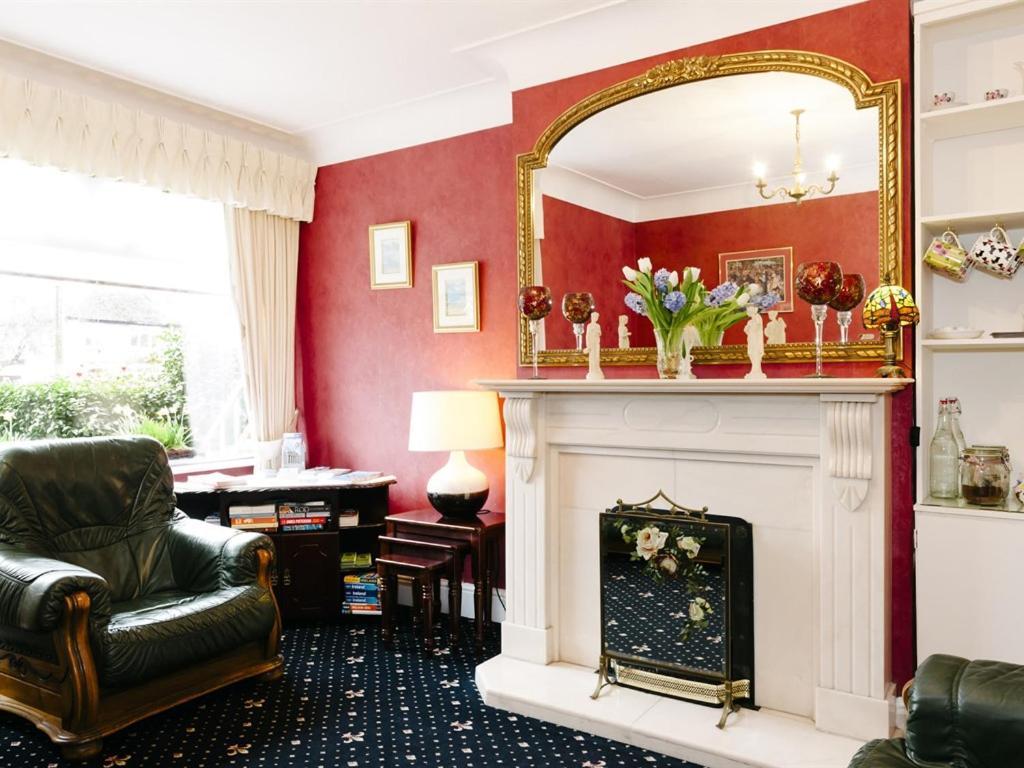 Almara 3* Dublin