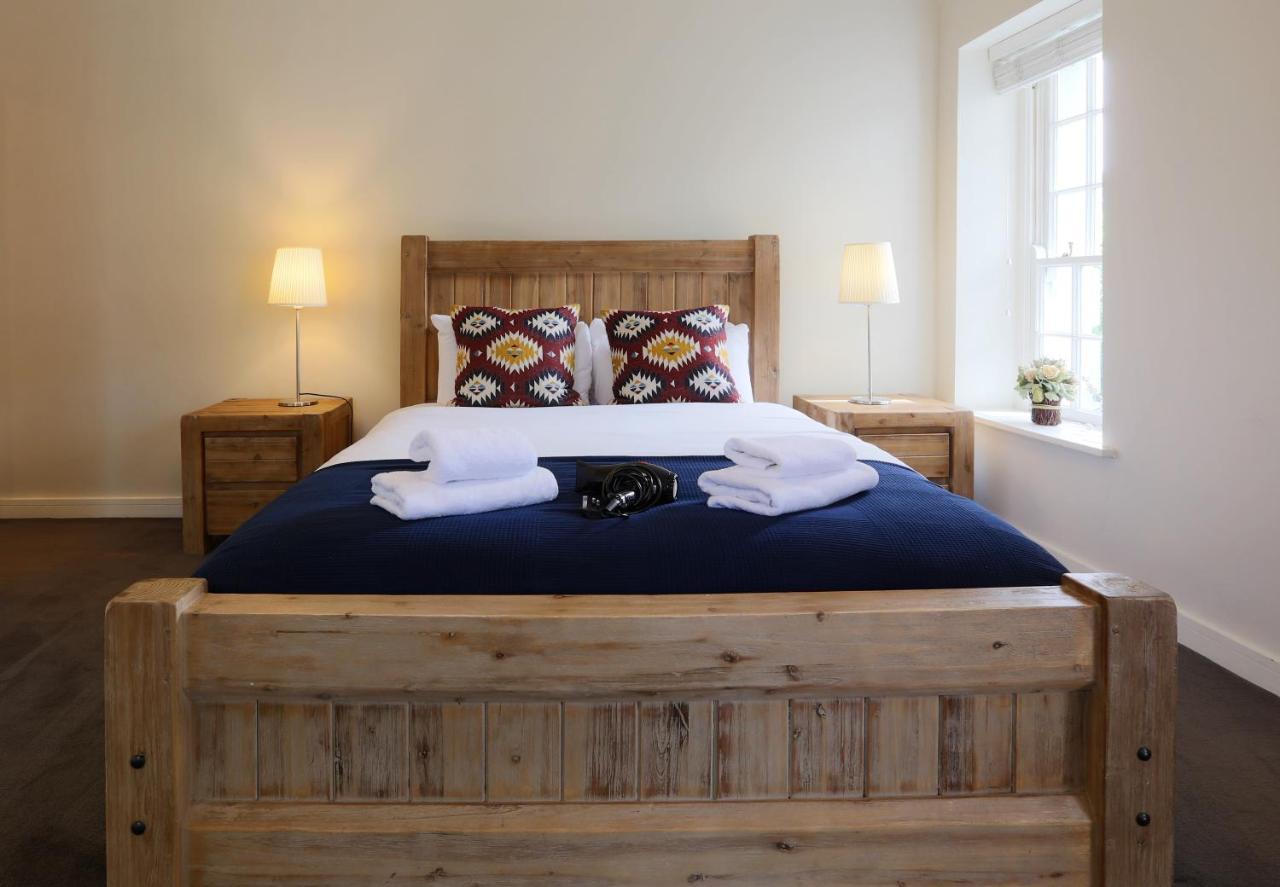 Holiday home A Luxurious City Centre White Regency Townhouse With Terrace & Patio Dublin