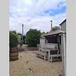 1 Bed Room Apartment