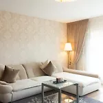 Guestready - Lovely Apartment With Balcony