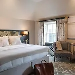 Townhouse On The Green