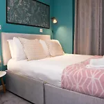 Dublin City Service Apartment