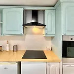 Room In House - Dublin 1-Spacious Modern Duplex 2B2B