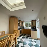 Superb Double Room Near Airport - 3