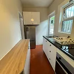 Superb Triple Room Near Croke Park - 4
